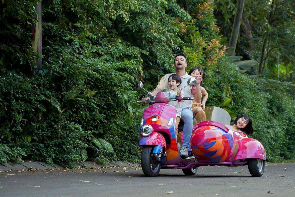 Raffi Ahmad dan anak Kimbab Family (instagram.com/raffinagita1717)
