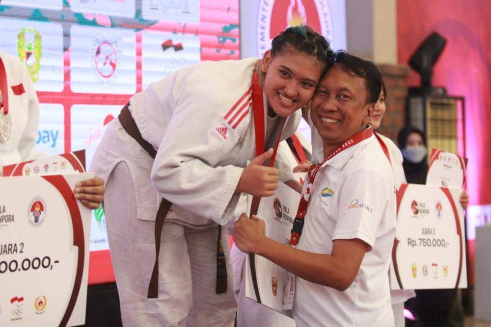 Atlet judo putri Sumut, Helena Susyen meraih medali emas Kejurnas Piala Menpora 2022 (Dok.istimewa)