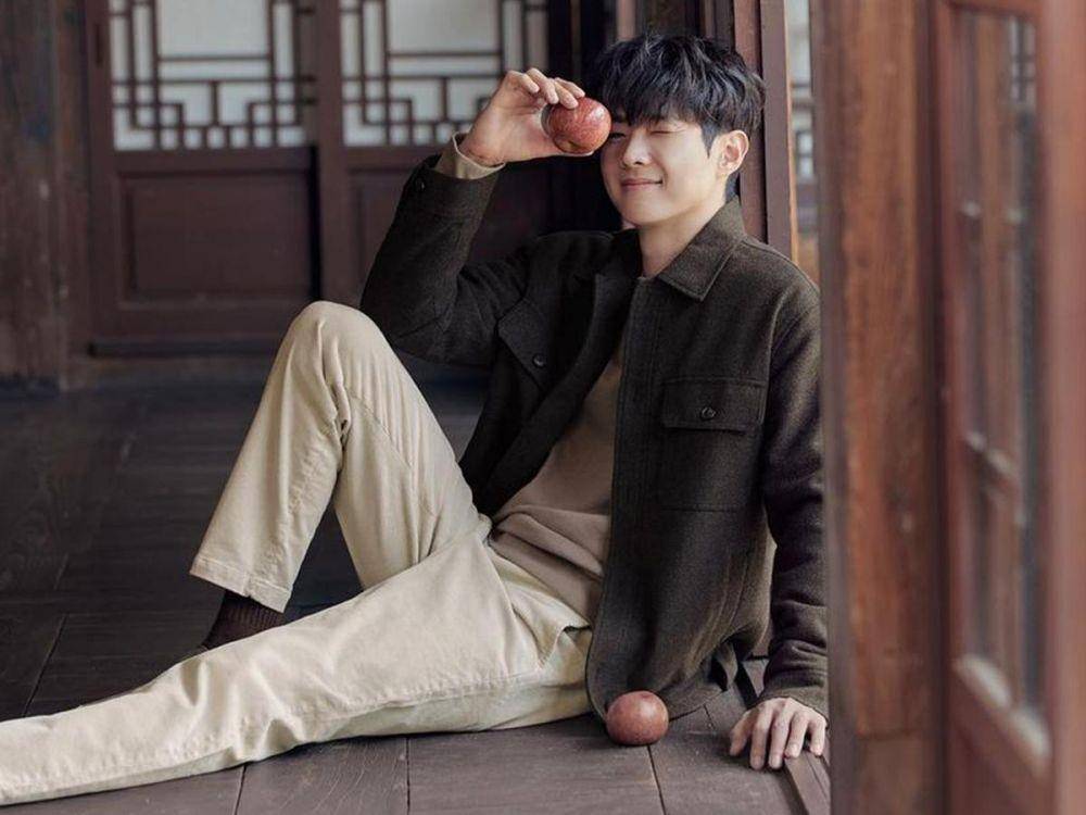 Inspirasi outfit ala Choi Woo Shik (instagram/dntlrdl)