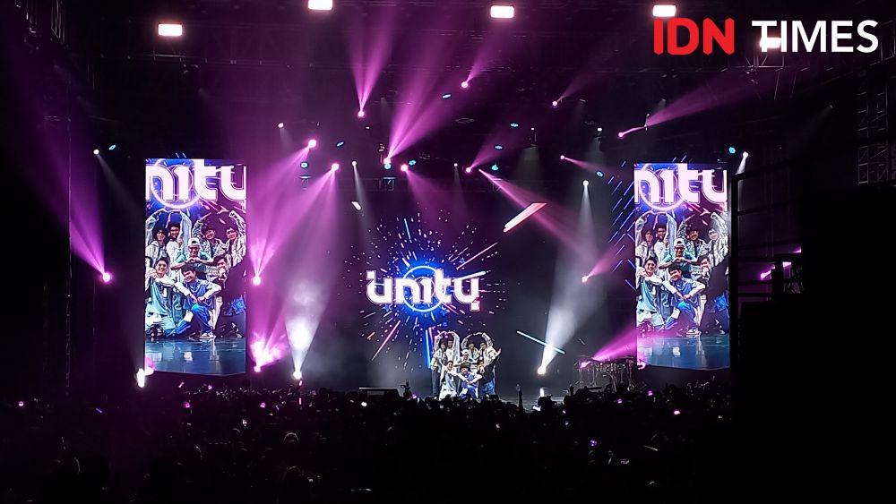 UN1TY Bawakan Lagu-lagu KPop di Birukan Langit Indonesia Festival!
