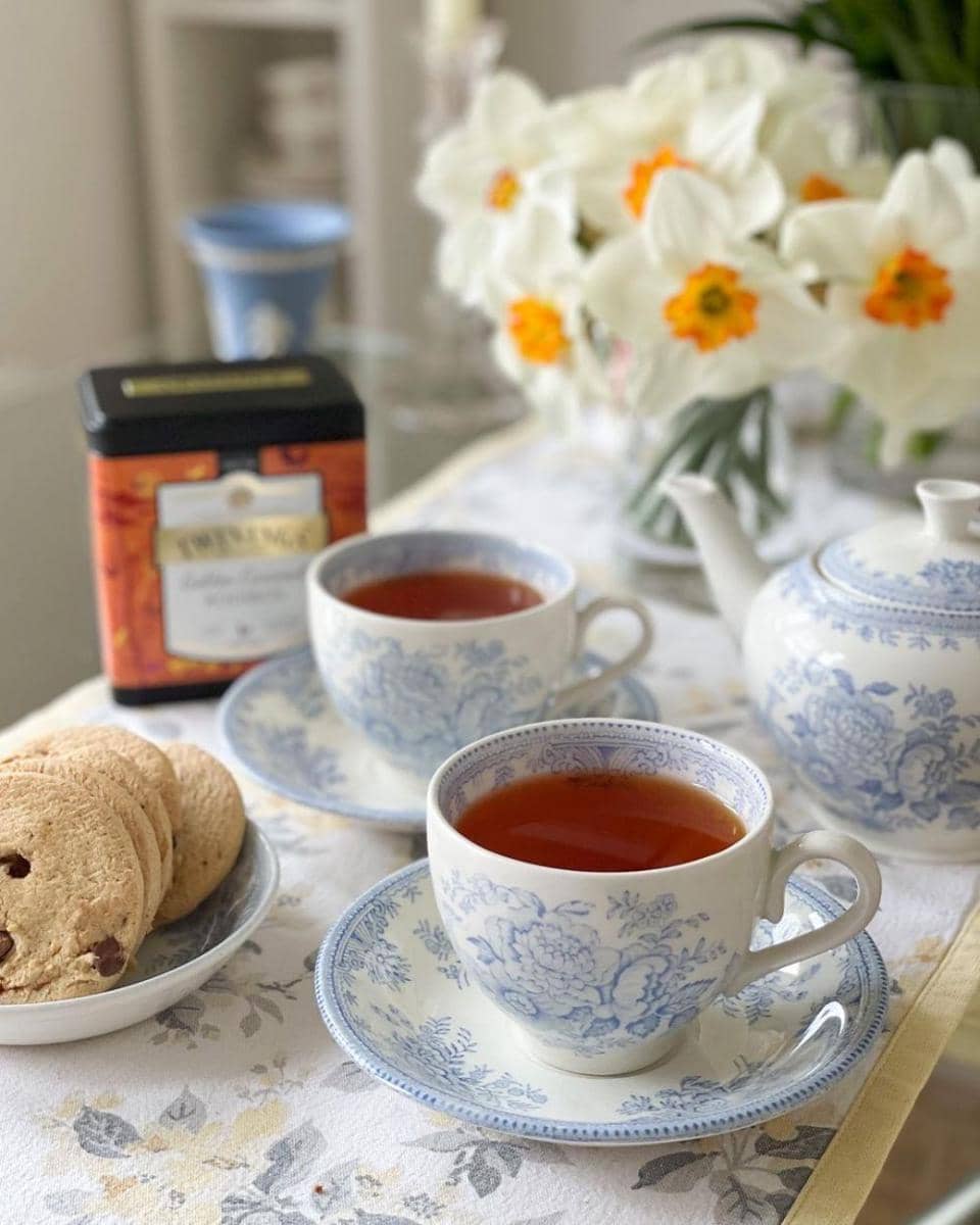 ilustrasi rooibos (instagram.com/teacups.and.flowers)