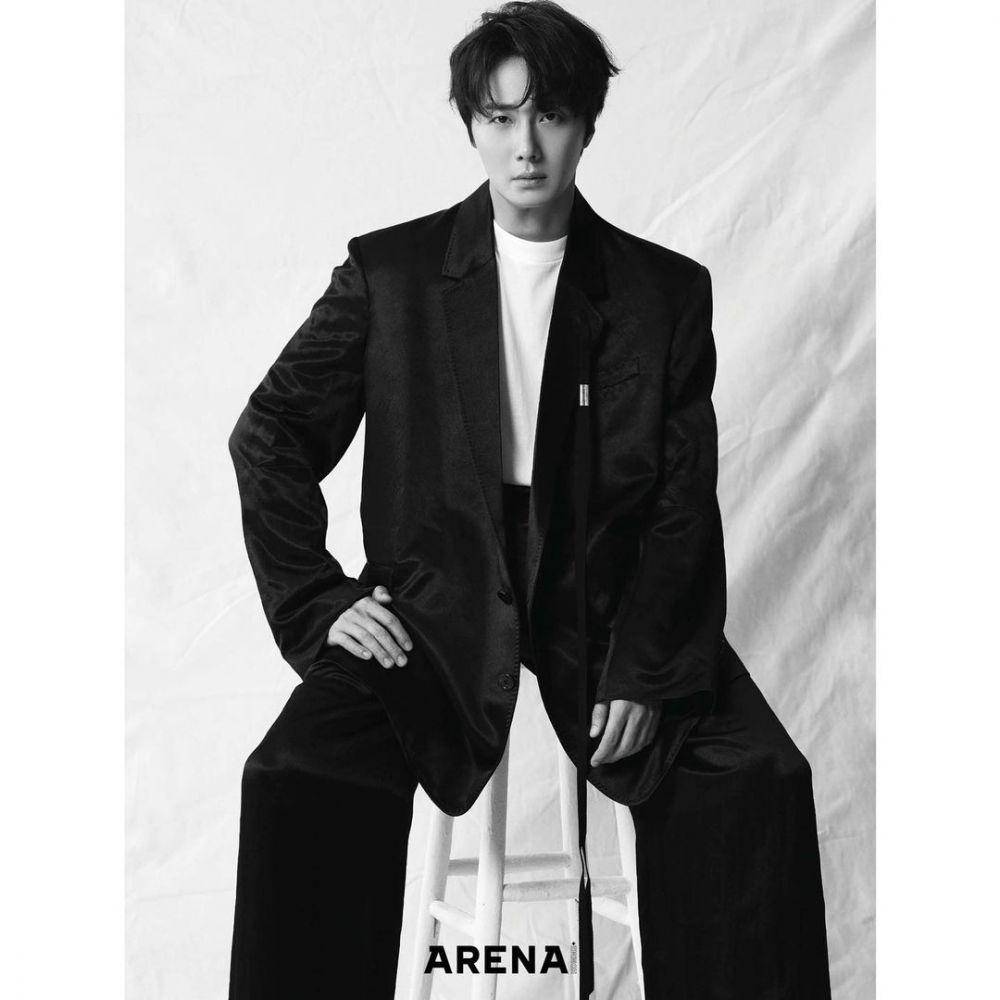 Jung Il Woo (instagram.com/jilwww)