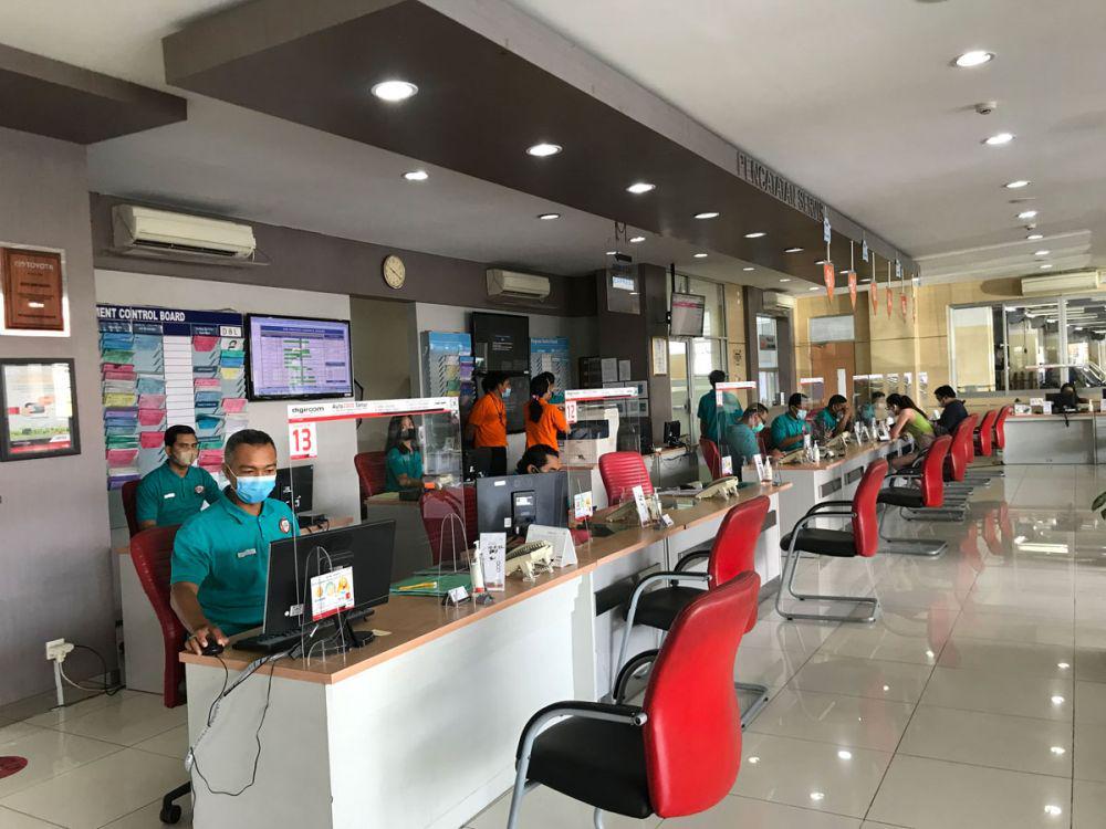 Tempat penerima layanan customer di Auto2000 Sanur. (dok. pribadi/Ari Budiadnyana)