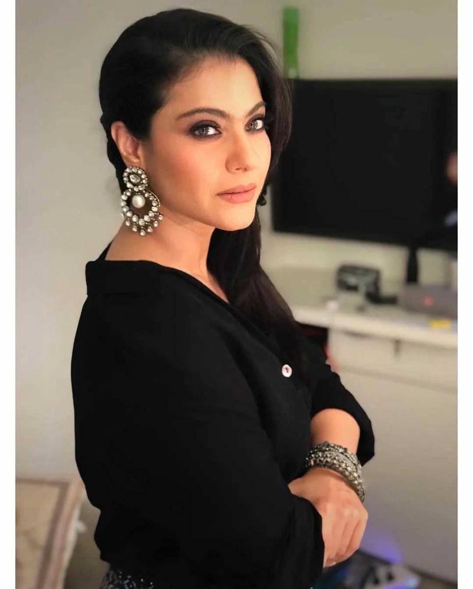 Kajol (instagram.com/kajol)