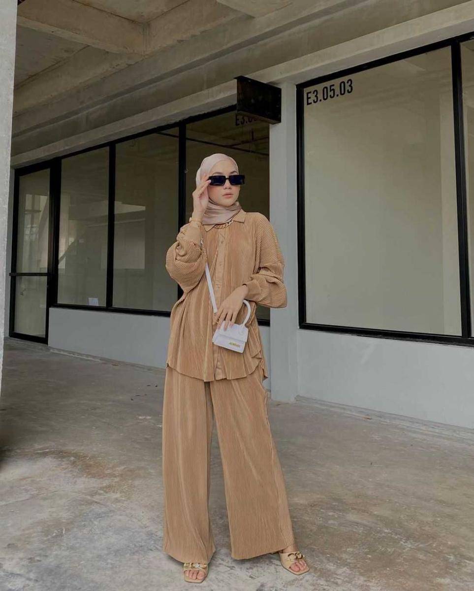Potret OOTD (Instagram.com/eykaaanizam)