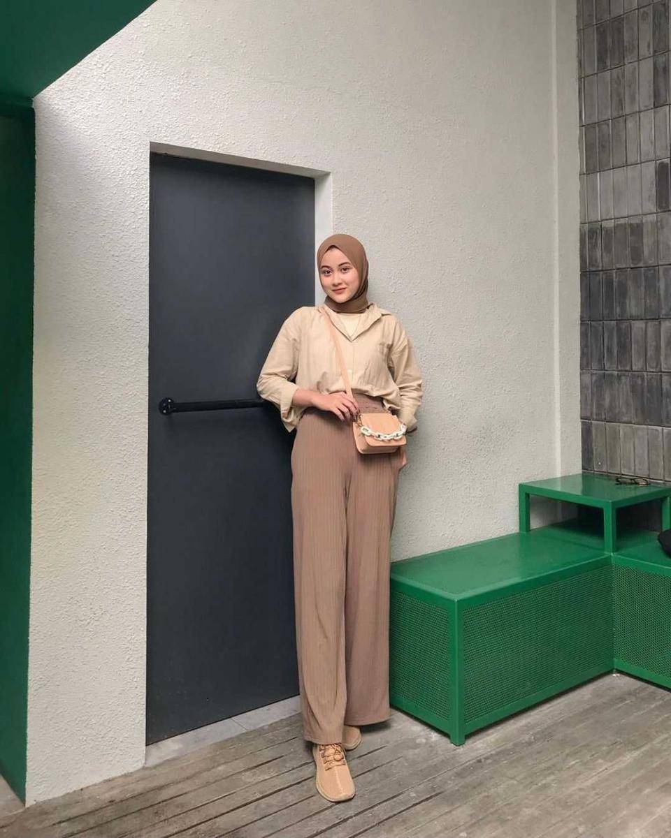 Potret OOTD (Instagram.com/afaaciitt_)