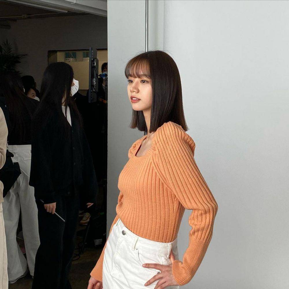 OOTD colorful ala Hyeri Girl's Day (instagram.com/hyeri_0609)