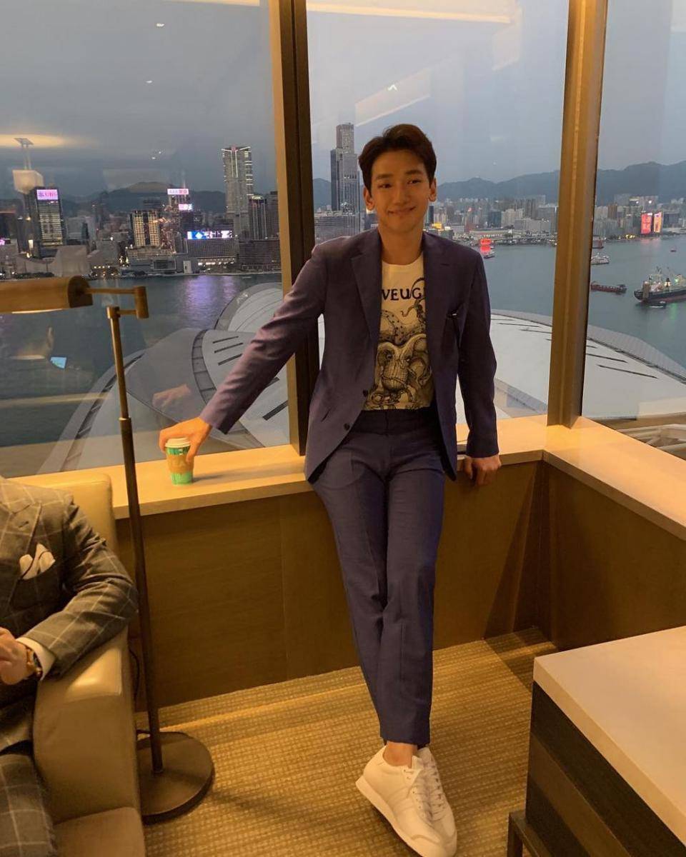 ide OOTD ngantor ala Rain (instagram.com/rain_oppa)