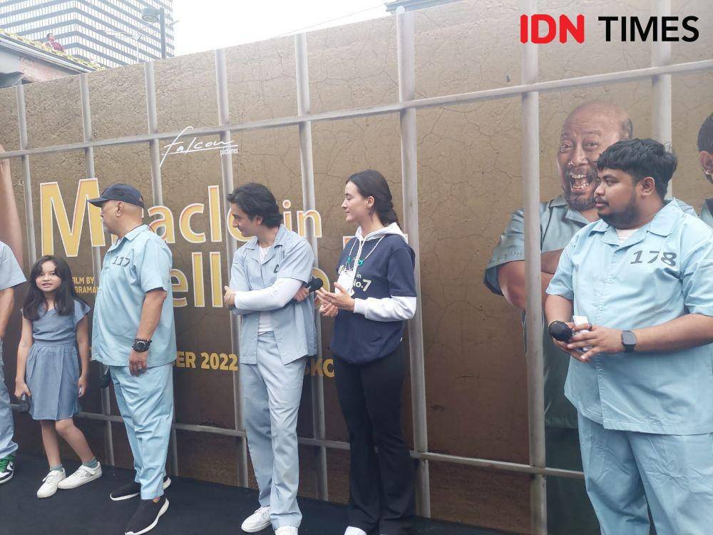 Pemain film Miracle in Cell No. 7 saat peluncuran soundtrack "Balon udara" di kawasan Dukuh Atas, Jakarta, pada Jumat (26/8/2022) (IDN Times/Erfah Nanda)