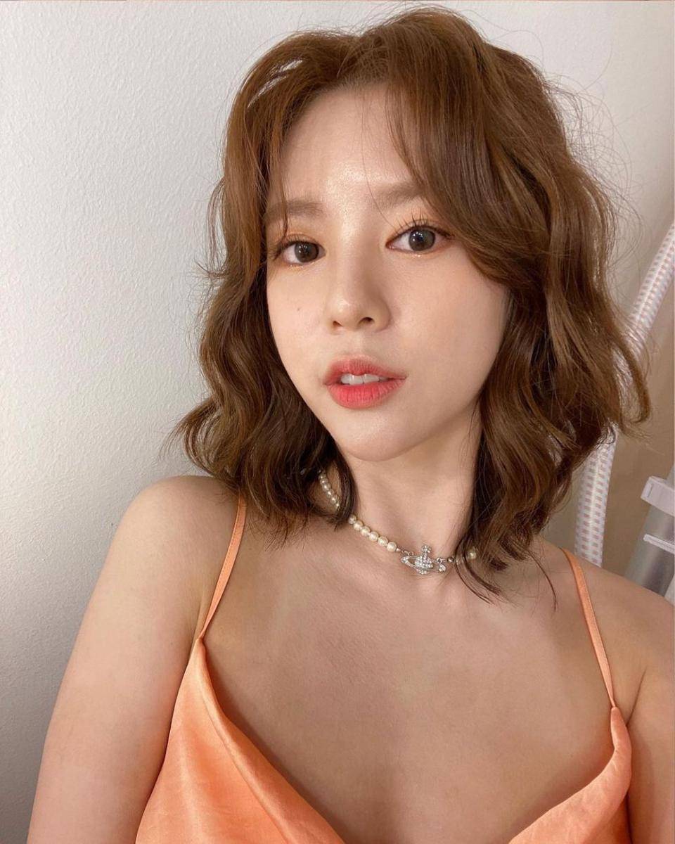 Daisy (instagram.com/daisiesforyu)
