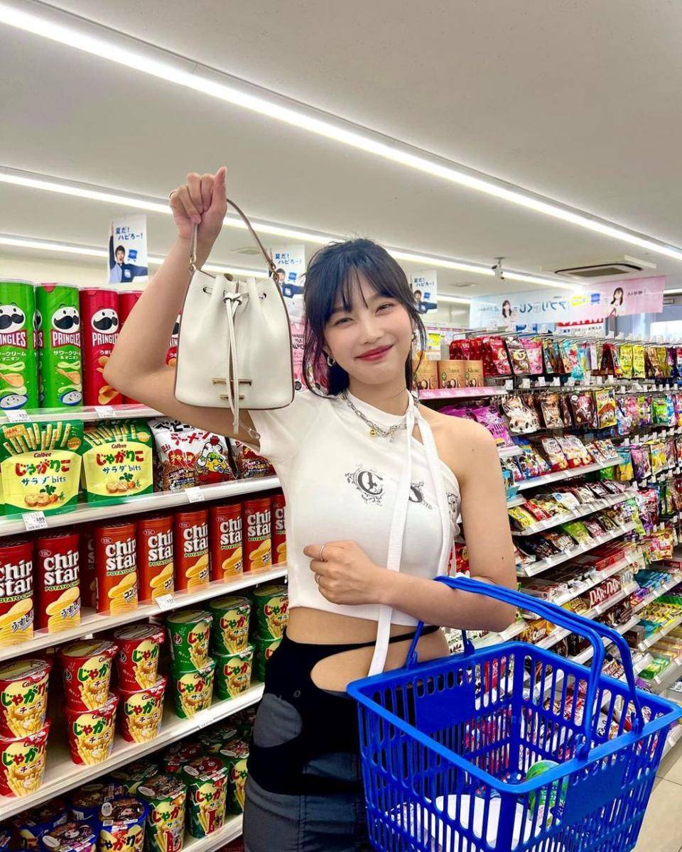 Joy Red Velvet (instagram.com/_imyour_joy)