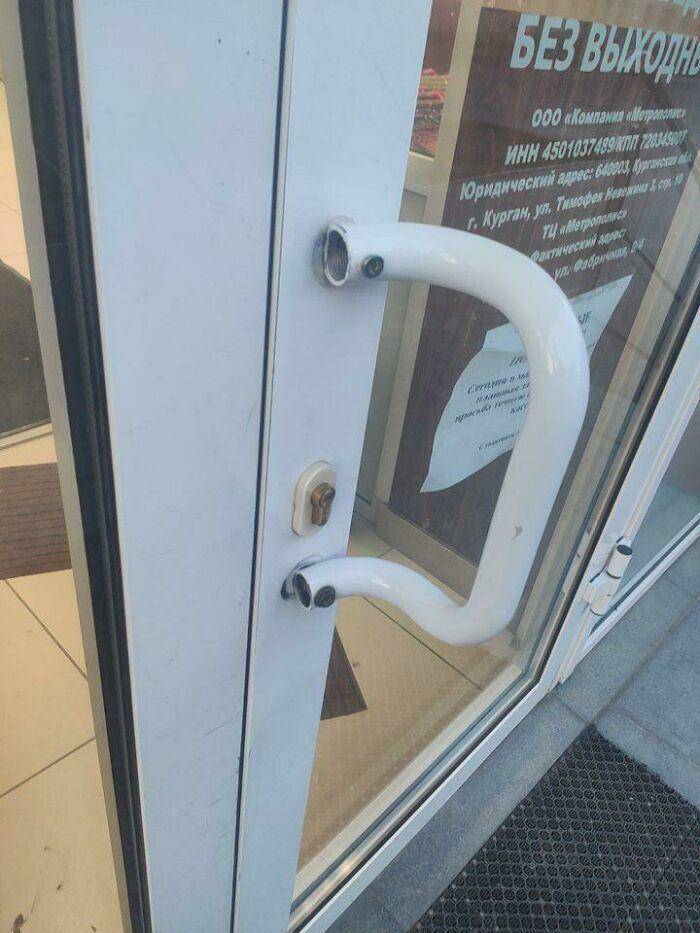 Solusi bodoh, tapi efektif. (reddit.com/alex_int)