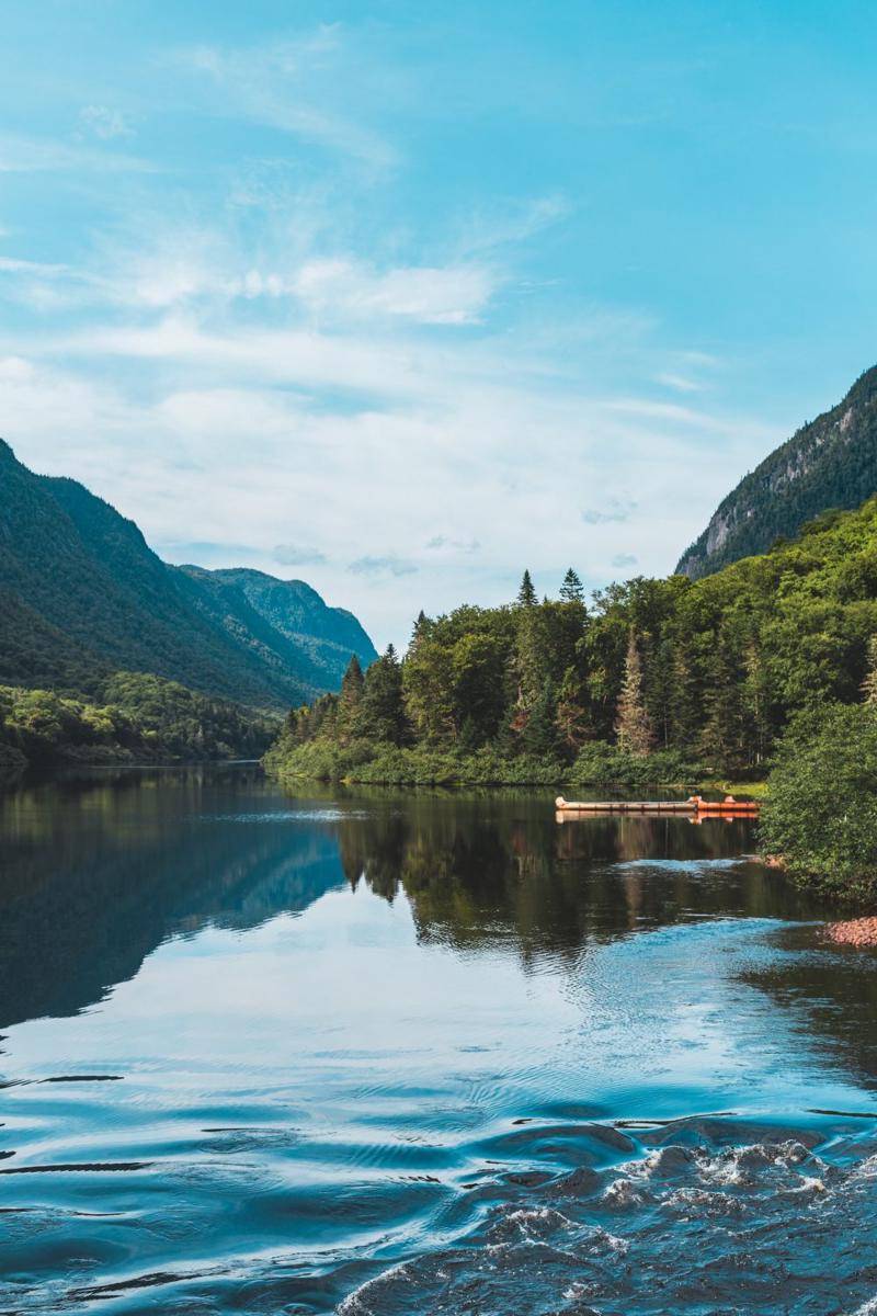 ilustrasi Danau Como, Italia (unsplash.com/Alice Triquet)