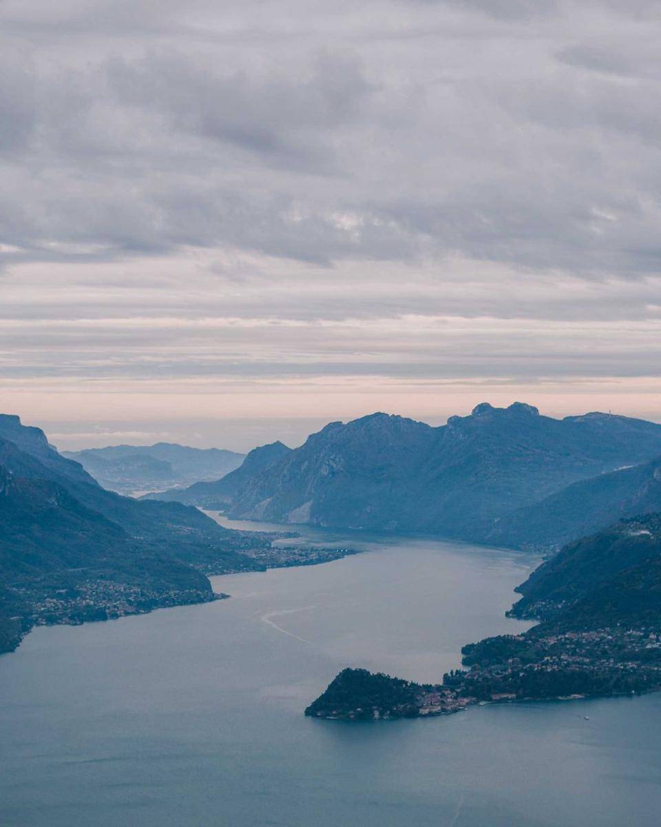 ilustrasi Danau Como, Italia (unsplash.com/Christie Lo)