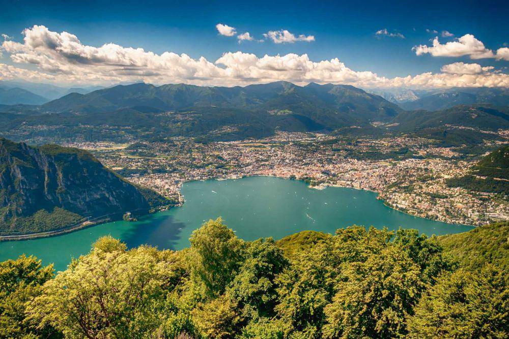 ilustrasi Danau Como, Italia (unsplash.com/Anjuna Ale)