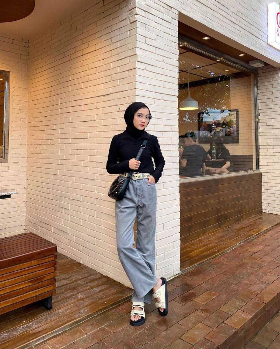 Potret OOTD (Instagram.com/khailakk_)