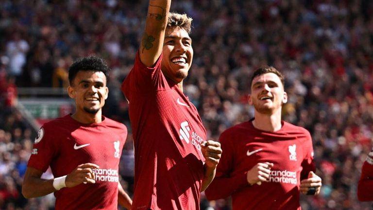 potret Roberto Firmino bersama rekannya (skysports.com)