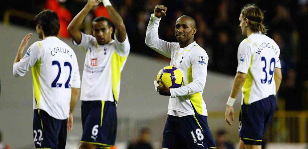 Para pemain Tottenham Hotspur merayakan kemenangan 9-1 atas Wigan Athletic di EPL 2009/2010. (tottenhamhotspur.com)
