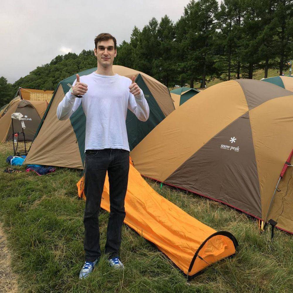 Marston Hefner (instagram.com/marston101)
