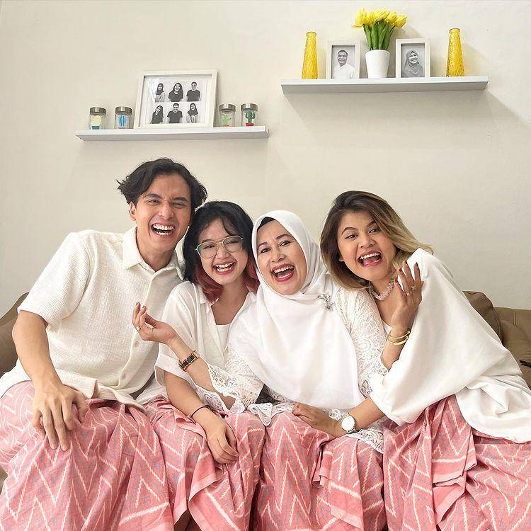 potret hangat aktor dengan saudara perempuannya (instagram.com/jourdy.pranata)