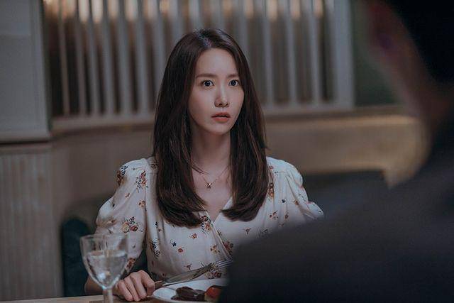 Yoona di drama Big Mouth (instagram.com/astortyofficial)