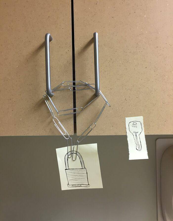 keamanan formalitas semata (reddit.com/Aberrationism)