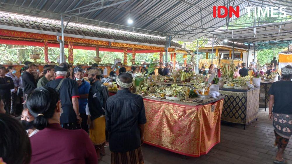 Penuh Tangis, Pengabenan Korban Kompor Jenazah Meledak di Bali
