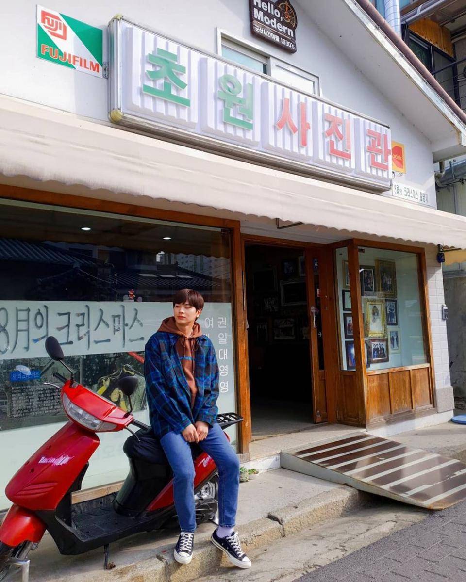 Yook Sungjae (instagram.com/yook_can_do_it/)