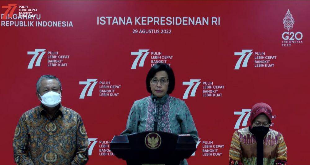 Konferensi pers usai rapat terbatas di Istana Kepresidenan, Jakarta, Senin (29/8/2022). (dok. YouTube Sekretariat Presiden)