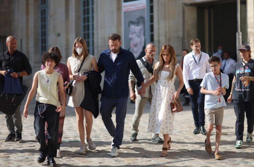 10 Momen Akrab Keluarga Ben Affleck dan Jennifer Lopez