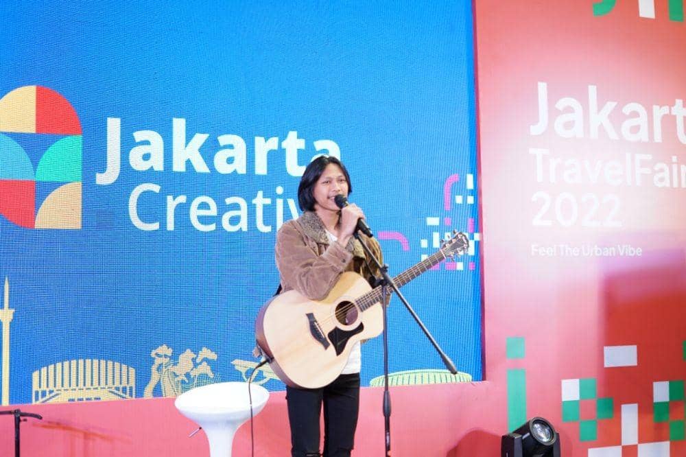 Danar Widianto saat tampil di Jakarta Travel Fair 2022 (Dok.Istimewa)
