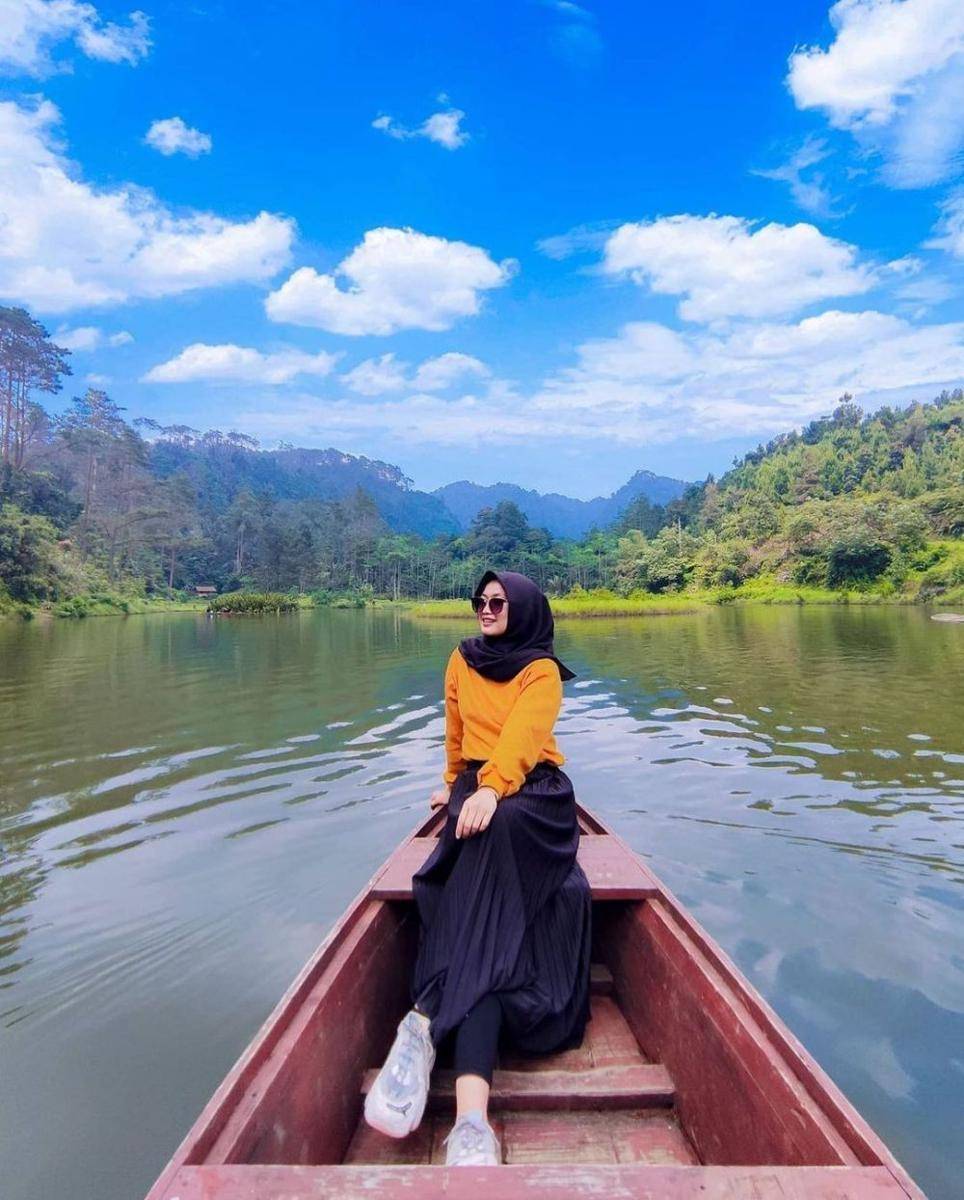 Telaga Kumpe (instagram.com/explore_purwokerto)