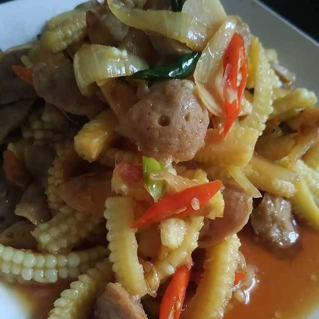 tumis jagung muda (instagram.com/agungsusi_2982)
