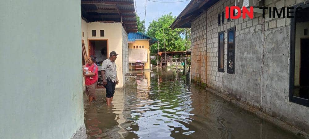Rumah warga yang terendam banjir, IDN Times/ Ricky Lodar