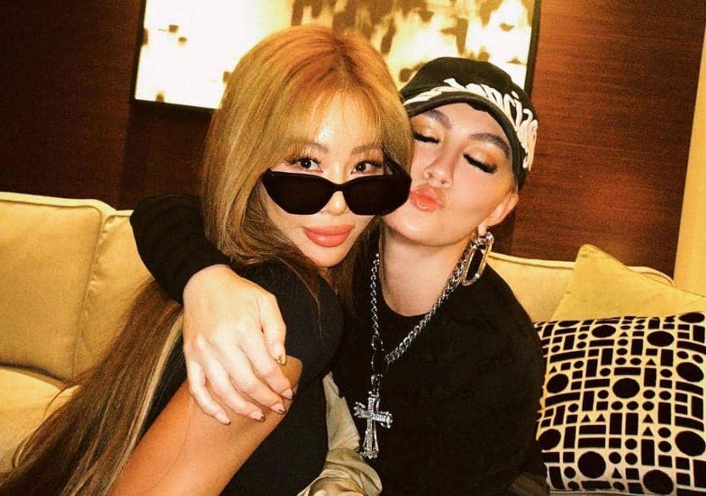 9 Potret Akrab Jessi dan Agnez Mo di Jakarta, Persiapkan Karya Bersama