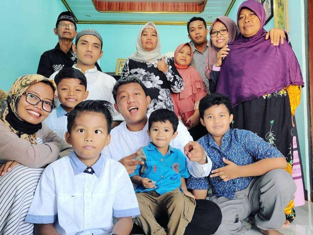 Denny Caknan dan keluarga (instagram.com/denny_caknan)