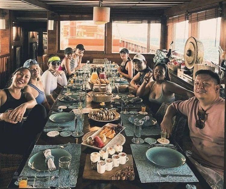 Luna Maya ke Labuan Bajo bareng sahabat rayakan ultah (instagram.com/lunamaya)