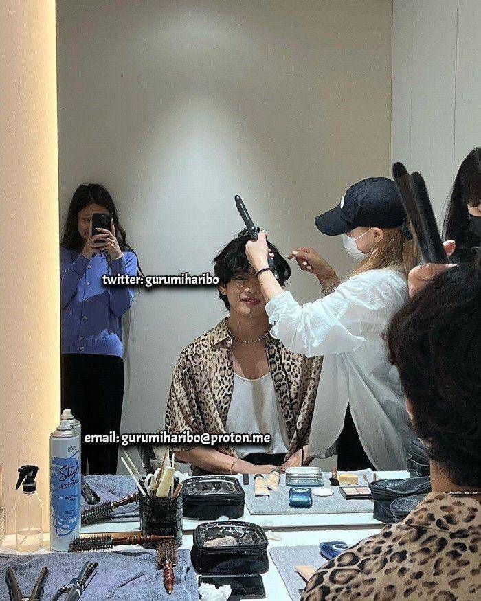 potret kencan yang diduga V dan Jennie (allkpop.com)