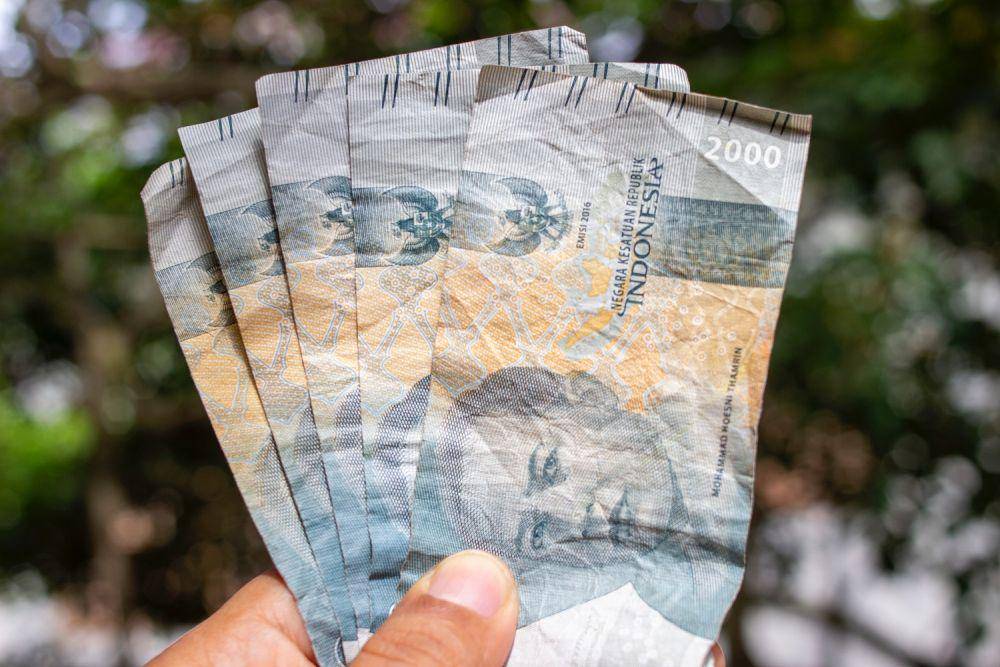 uang dua ribu rupiah (pexels.com/@ahsanjaya)
