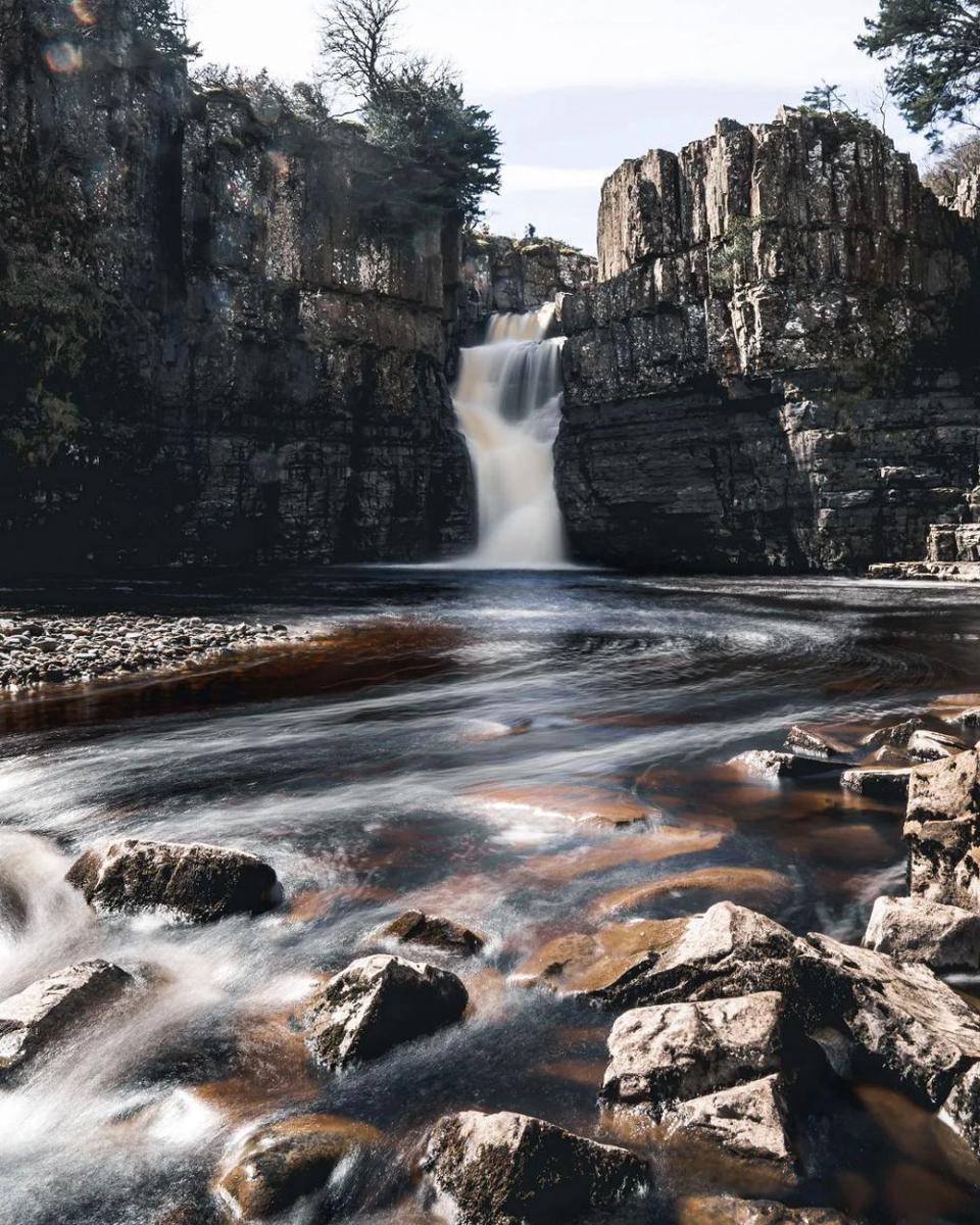 High Force Waterfall (instagram.com/upaday1202)