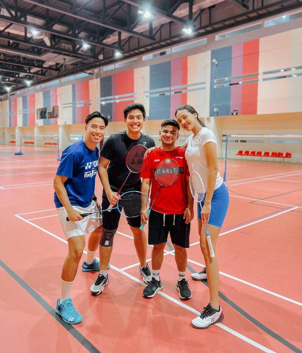 potret Anya Geraldine main bulu tangkis (instagram.com/vidialdiano)