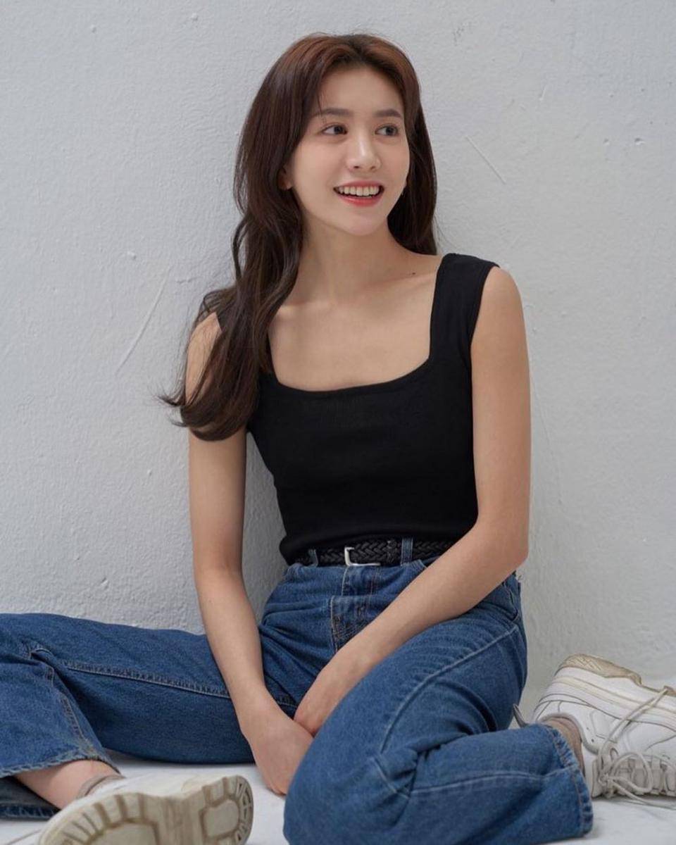 Yoo Ju Eun (instagram.com/gil_beauty_)