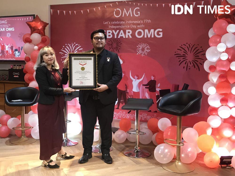 OMG Cetak Rekor MURI dan Ajak Perempuan Indonesia Tampil Percaya Diri