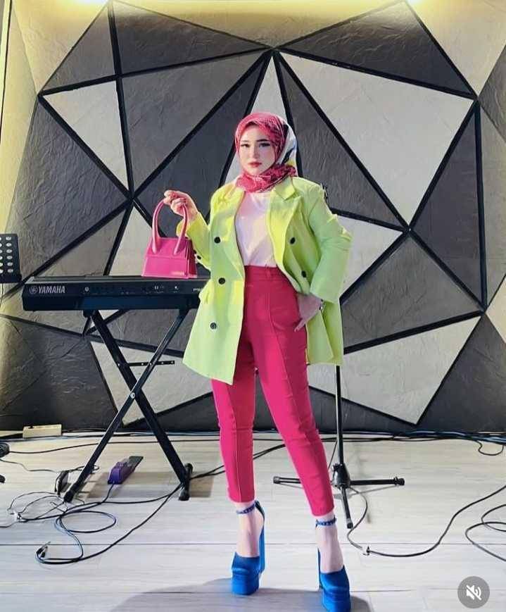 outfit Herlin Kenza (instagram.com/herlinkenza)