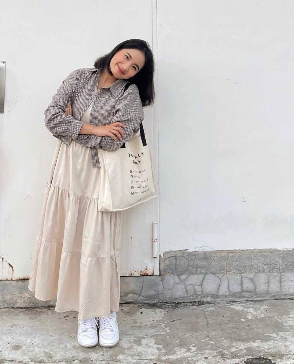 OOTD Cewe Bumi (instagram.com/jesicaceren)