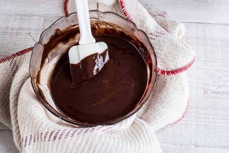 ilustrasi saus mentega dan coklat/saveur.com