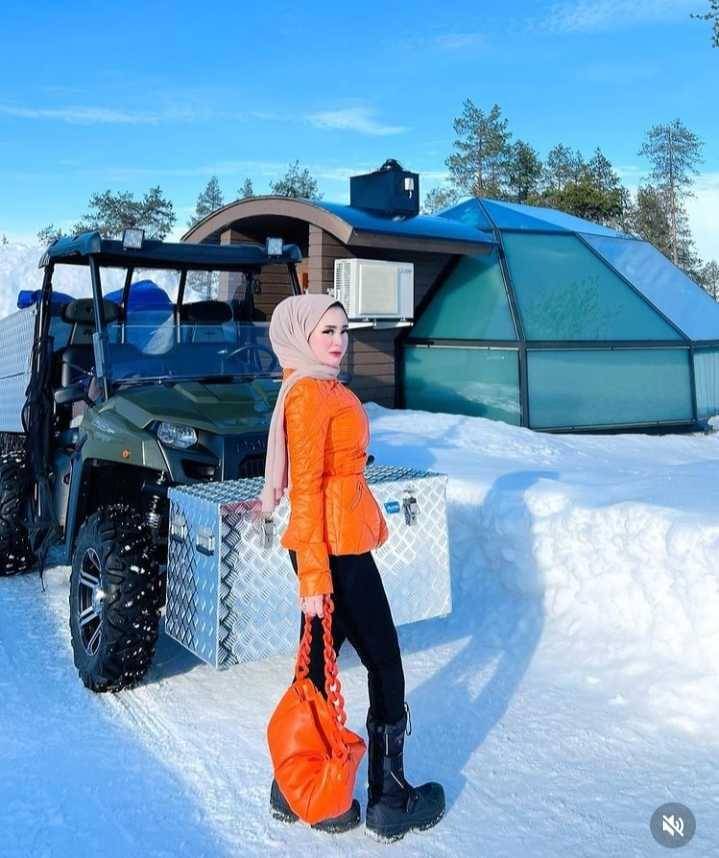 outfit Herlin Kenza (instagram.com/herlinkenza)