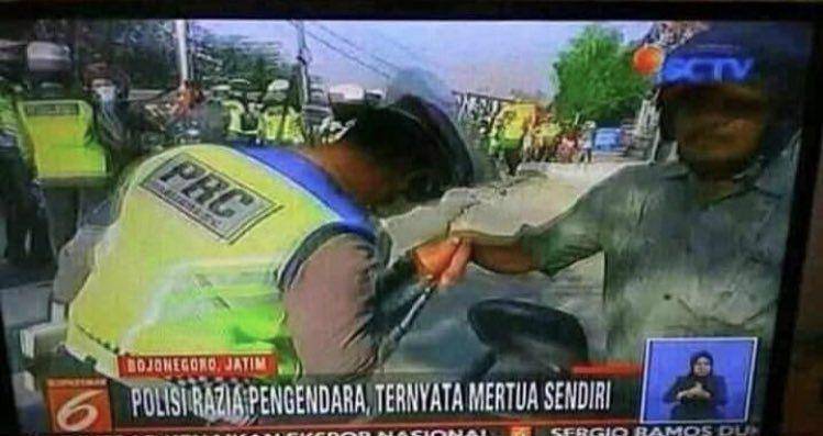 meme tentang mertua (twitter.com/nyimpenmeme)