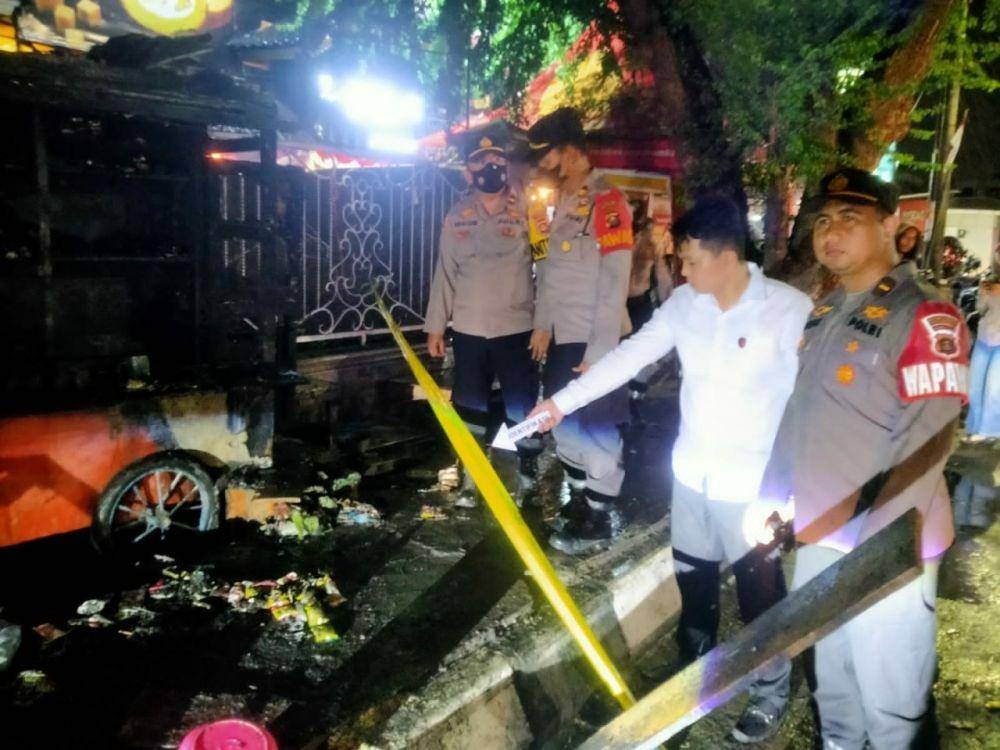 Lokasi kebakaran kios bensin eceran di Rajawali Palembang (Dok: istimewa)