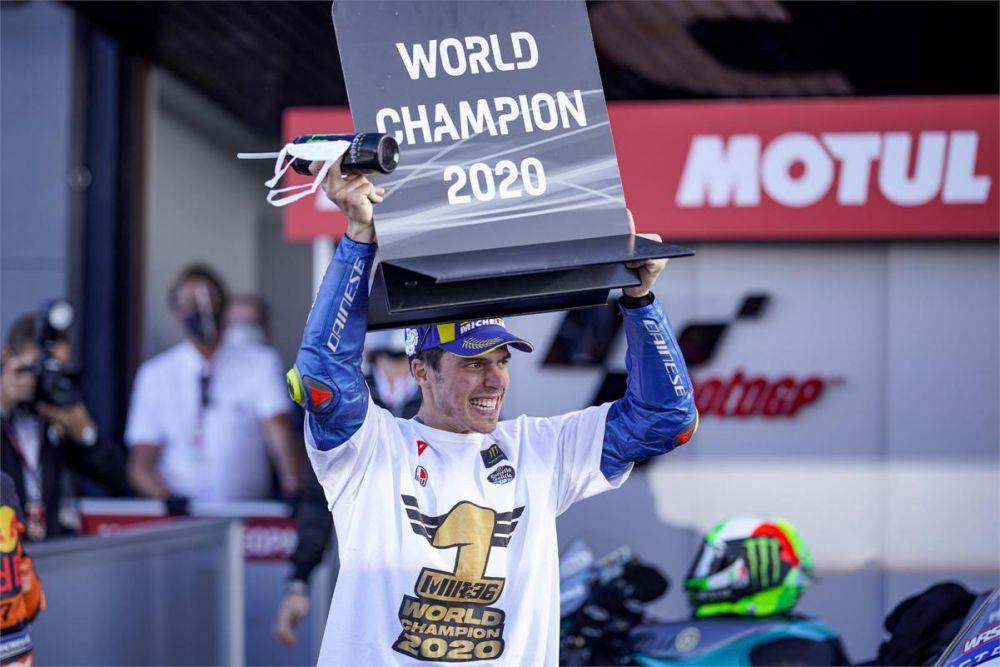 Joan Mir saat menjadi juara dunia MotoGP musim 2020 (motogp.com)